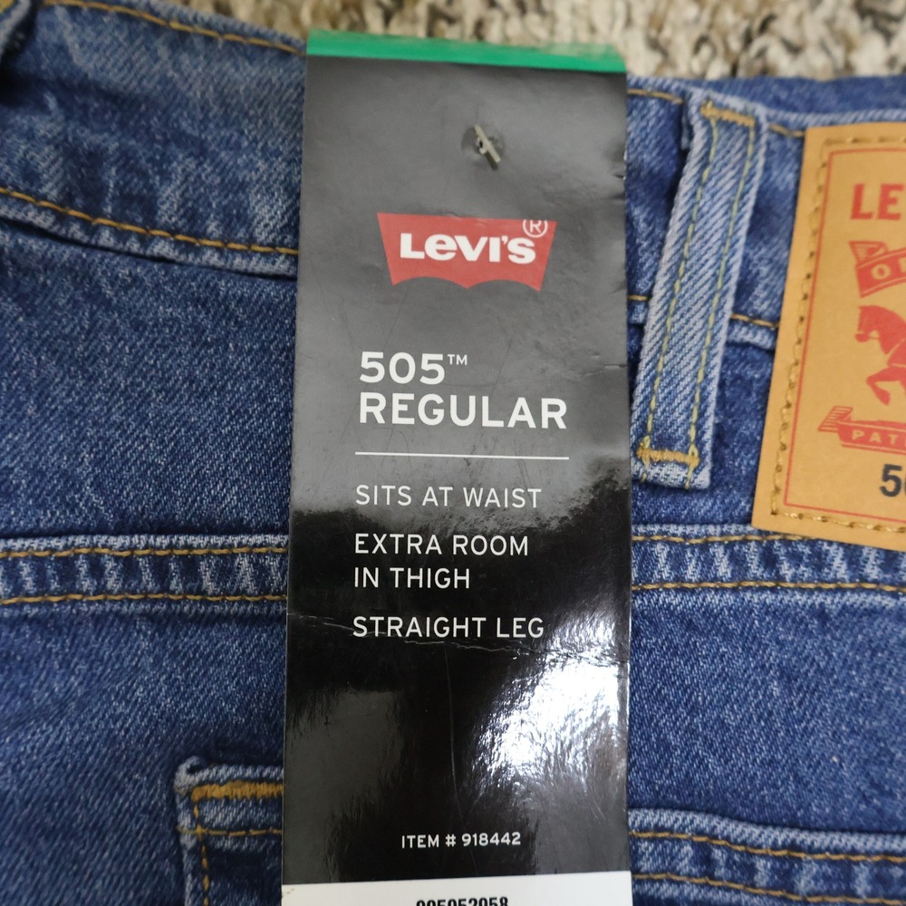 Levi's 505 Regular‎ Fit Straight Leg Jeans 38x30 Classic Denim Medium Wash NWT - Picture 2 of 6